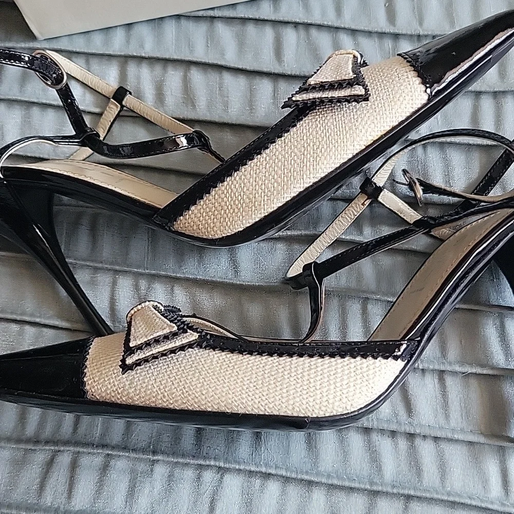 NEW Casadei Black & Cream Spectator Style - Picture 3 of 8